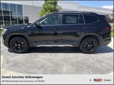 New 2025 Volkswagen Atlas Peak Edition SE image 4