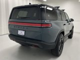 Used 2025 Rivian R1S Premium image 6