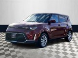 Used 2023 Kia Soul LX image 2