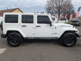 Used 2017 Jeep Wrangler Unlimited Sahara image 4