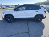 New 2025 Volkswagen Taos SE image 3