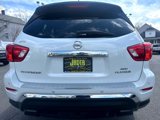 Used 2017 Nissan Pathfinder Platinum w/ Midnight Edition Package image 5