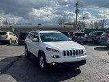 Used 2017 Jeep Cherokee Latitude image 3