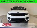 New 2025 Jeep Grand Cherokee Altitude image 2