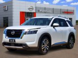 New 2025 Nissan Pathfinder Platinum image 2