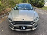Used 2016 Ford Fusion SE image 2