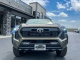 Used 2025 Toyota Tacoma TRD Off-Road w/ TRD Off Road Premium Package image 4