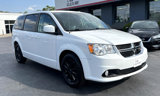 Used 2019 Dodge Grand Caravan SXT image 2