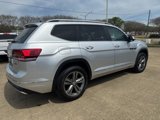 Used 2018 Volkswagen Atlas SEL w/ R-Line Package image 5