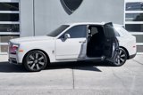 Used 2024 Rolls-Royce Cullinan image 4