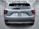 Used 2024 Chevrolet Trax LT w/ Driver Confidence Package image 5
