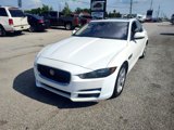 Used 2017 Jaguar XE image 4