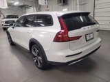 Used 2023 Volvo V60 B5 Cross Country Plus image 5