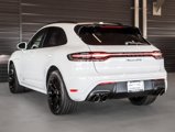 Certified 2025 Porsche Macan GTS image 3