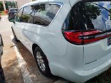 Used 2024 Chrysler Pacifica Touring-L image 5