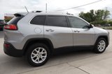 Used 2018 Jeep Cherokee Latitude image 4