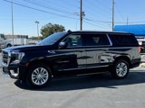 Used 2023 GMC Yukon XL SLT image 3