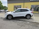 Used 2021 Ford Escape SE image 2