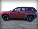 Used 2023 Jeep Grand Cherokee Limited w/ Black Appearance Package image 4