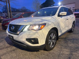 Used 2019 Nissan Pathfinder S image 2
