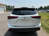 Used 2020 Toyota Highlander XLE image 2