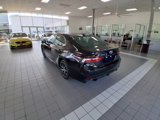 Used 2022 Toyota Camry SE image 3