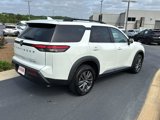 Used 2023 Nissan Pathfinder SV image 5