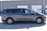 Used 2022 Chrysler Voyager LX image 4