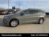 Used 2022 Chrysler Pacifica Touring-L image 6