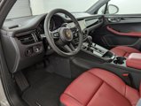 Used 2025 Porsche Macan image 4