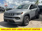 Used 2022 Jeep Compass Latitude image 2