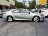 Used 2022 Toyota Camry LE image 5