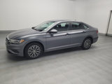 Used 2021 Volkswagen Jetta SE image 2