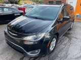 Used 2017 Chrysler Pacifica Touring-L Plus w/ Advanced Safetytec Group image 3