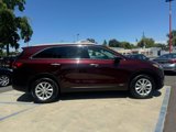 Used 2017 Kia Sorento LX w/ LX Convenience Package image 6