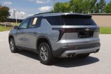 Used 2024 Chevrolet Traverse LT w/ Enhanced Driving Package image 5