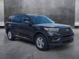 Used 2023 Ford Explorer XLT image 3