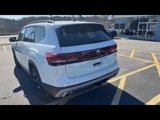 New 2025 Volkswagen Atlas Peak Edition SE image 5