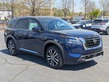 New 2025 Nissan Pathfinder Platinum image 2