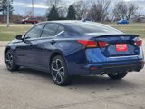 Used 2023 Nissan Altima 2.5 SR w/ SR Premium Package image 5