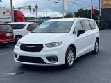 New 2026 Chrysler Pacifica Select image 4