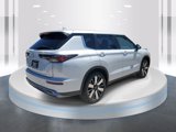 New 2025 Mitsubishi Outlander SE image 3
