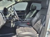 Certified 2023 Porsche Cayenne Platinum Edition image 5