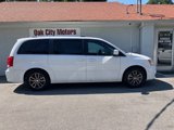 Used 2017 Dodge Grand Caravan SXT image 4