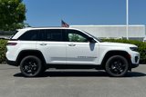 New 2025 Jeep Grand Cherokee Altitude image 3