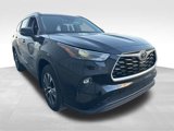 Used 2023 Toyota Highlander L image 3