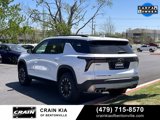 Used 2025 Chevrolet Traverse Z71 image 3