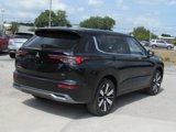 New 2025 Mitsubishi Outlander SE image 3