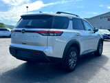 Used 2025 Nissan Pathfinder SV image 5
