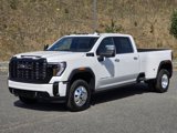 New 2025 GMC Sierra 3500 Denali Ultimate image 2